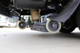 多利卡D6&nbsp;扫路车底盘图片