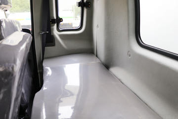 �����½� ����D1 130���� 4X2 �̻�������(ר����)(YZZ5160GPSEX)ͼƬ