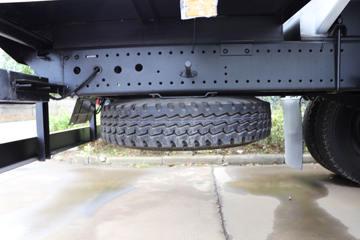 �����½� ����D1 130���� 4X2 �̻�������(ר����)(YZZ5160GPSEX)ͼƬ