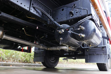 �����½� ����D1 130���� 4X2 �̻�������(ר����)(YZZ5160GPSEX)ͼƬ