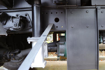 �����½� ����D1 130���� 4X2 �̻�������(ר����)(YZZ5160GPSEX)ͼƬ