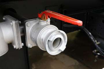 �����½� ����D1 130���� 4X2 �̻�������(ר����)(YZZ5160GPSEX)ͼƬ