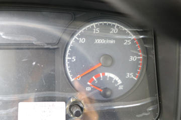 �����½� ����D1 130���� 4X2 �̻�������(ר����)(YZZ5160GPSEX)ͼƬ