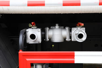 �����½� ����D1 130���� 4X2 �̻�������(ר����)(YZZ5160GPSEX)ͼƬ