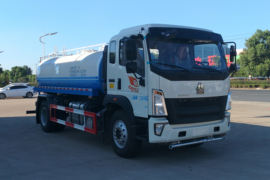 重汽HOWO轻卡底盘&nbsp;洒水车/喷洒车外观图片