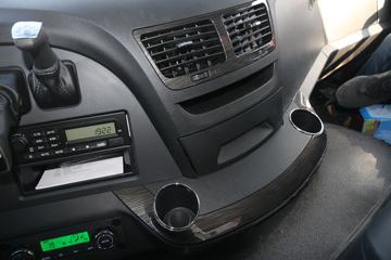 һ����� ��J6P�ؿ� �ʻݰ�2.0 420���� 6X4ǣ����(CA4250P66K24T1A1E5)ͼƬ