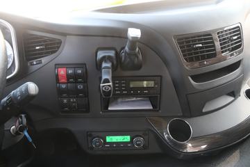 һ����� ��J6P�ؿ� �ʻݰ�2.0 420���� 6X4ǣ����(CA4250P66K24T1A1E5)ͼƬ