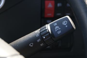 һ����� ��J6P�ؿ� �ʻݰ�2.0 420���� 6X4ǣ����(CA4250P66K24T1A1E5)ͼƬ