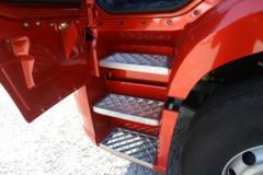 一汽解放 新J6P重卡 质惠版2.0 420马力 6X4牵引车(CA4250P66K24T1A1E5)