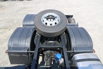 һ����� ��J6P�ؿ� �ʻݰ�2.0 420���� 6X4ǣ����(CA4250P66K24T1A1E5)ͼƬ