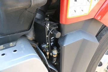 һ����� ��J6P�ؿ� �ʻݰ�2.0 420���� 6X4ǣ����(CA4250P66K24T1A1E5)ͼƬ