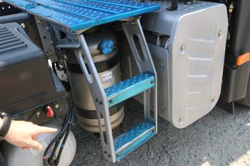 һ����� ��J6P�ؿ� �ʻݰ�2.0 420���� 6X4ǣ����(CA4250P66K24T1A1E5)ͼƬ