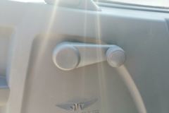 唐骏欧铃 小宝马 68马力 2.56米双排栏板微卡(ZB1040BSC3V)