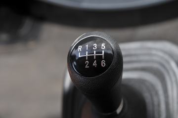  D8 160 4X2 6.2Űػ(EQ1160L8BDF)ͼƬ