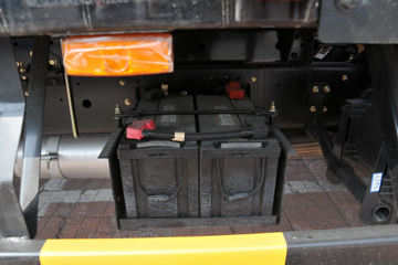 ���� ������D8 160���� 4X2 6.2���Ű������ػ���(EQ1160L8BDF)ͼƬ