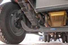 东风 多利卡D8 160马力 4X2 6.2米排半栏板载货车(EQ1160L8BDF)
