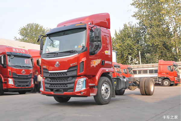 139200，你没有看错新乘龙M3 6.8米载货车享高达2万优惠