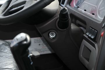 �������� �³���M3�п� 185���� 4X2 5.7�ײ�դʽ�ػ���ͼƬ