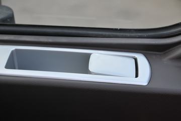 �������� �³���M3�п� 185���� 4X2 5.7�ײ�դʽ�ػ���ͼƬ