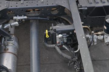 �������� �³���M3�п� 185���� 4X2 5.7�ײ�դʽ�ػ���ͼƬ