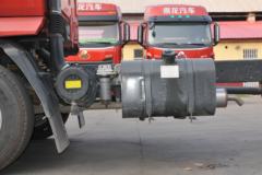 东风柳汽 新乘龙M3中卡 185马力 4X2 5.7米仓栅式载货车(LZ5180CCYM3AB)