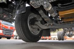 东风柳汽 新乘龙M3中卡 185马力 4X2 5.7米仓栅式载货车(LZ5180CCYM3AB)