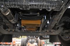 东风柳汽 新乘龙M3中卡 185马力 4X2 5.7米仓栅式载货车(LZ5180CCYM3AB)