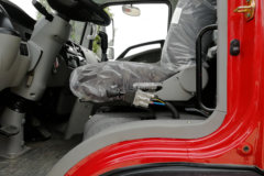 一汽凌河 160马力 4X2 4米自卸车(CAL3161C1DF1E5)