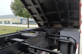 一汽凌河&nbsp;自卸车底盘                                                图片