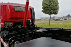 一汽凌河 160马力 4X2 4米自卸车(CAL3161C1DF1E5)