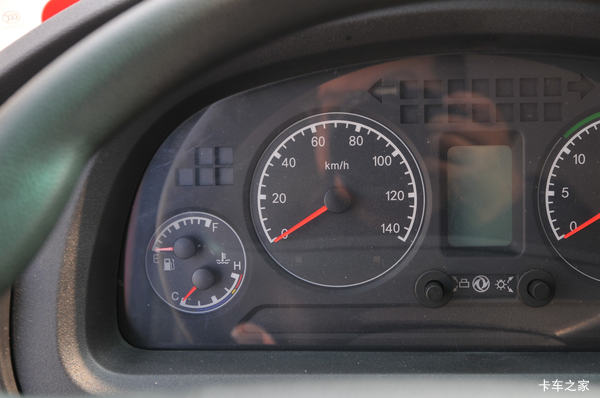 ������D9�ػ������ȴ����� �����ߴ�0.1��