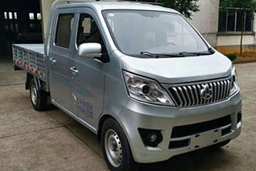 长安轻型车 神骐T10EV 2019款 标准型 2.56T 2.52米双排纯电动栏板微卡(SC1032SAAABEV)33.28kWh