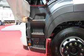 广汽日野700&nbsp;牵引车外观                                                图片