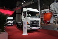广汽日野 700系列重卡 380马力 6X4 牵引车(四点全浮高顶)(YC4250SS2PK)
