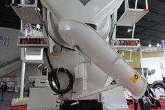 广汽日野 700系列 350马力 8X4 混凝土搅拌车(YC5310GJFY2PU)
