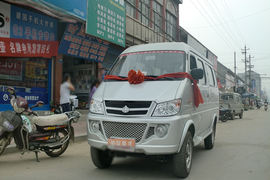 勋龙&nbsp;VAN/轻客外观图片