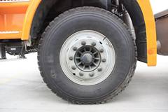 联合卡车U340 340马力 6X4 5.8米自卸车(SQR3250D6T4)