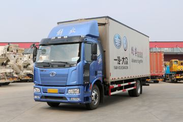 一汽解放 J6L中卡 180马力 7.7米翼开启厢式载货车(FXC5160XYKP62L4E5)