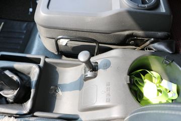 һ����� J6L�п� 180���� 7.7����������ʽ�ػ���ͼƬ