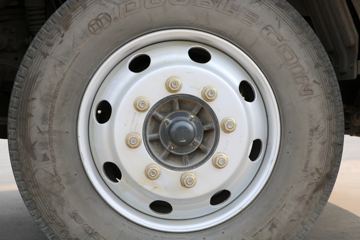 һ����� J6L�п� 180���� 7.7����������ʽ�ػ���ͼƬ