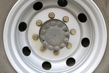 һ����� J6L�п� 180���� 7.7����������ʽ�ػ���ͼƬ