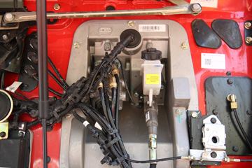 �������� ��ʨC6�ؿ� 440���� 6X4 LNGǣ����(����)(CQ4257HD12384T)ͼƬ