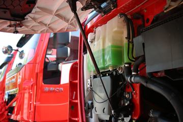 �������� ��ʨC6�ؿ� 440���� 6X4 LNGǣ����(����)(CQ4257HD12384T)ͼƬ