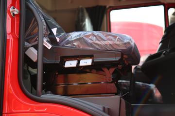 �������� ��ʨC6�ؿ� 440���� 6X4 LNGǣ����(����)(CQ4257HD12384T)ͼƬ