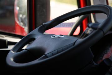 �������� ��ʨC6�ؿ� 440���� 6X4 LNGǣ����(����)(CQ4257HD12384T)ͼƬ