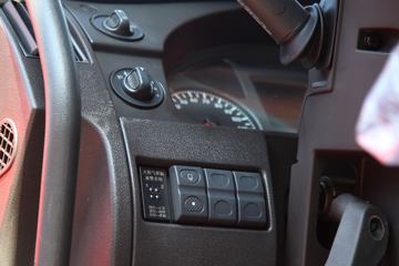 �������� ��ʨC6�ؿ� 440���� 6X4 LNGǣ����(����)(CQ4257HD12384T)ͼƬ