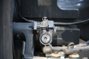 �������� ��ʨC6�ؿ� 440���� 6X4 LNGǣ����(����)(CQ4257HD12384T)ͼƬ