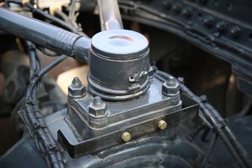 �������� ��ʨC6�ؿ� 440���� 6X4 LNGǣ����(����)(CQ4257HD12384T)ͼƬ