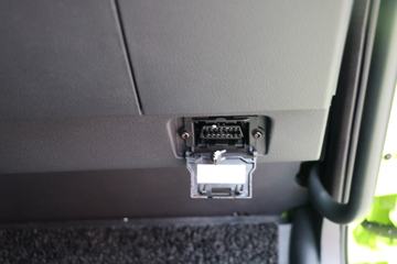 һ����� J7�ؿ� �ļ��� 550���� 6X4 ǣ����(��������)(CA4250P77K25T1E5)ͼƬ