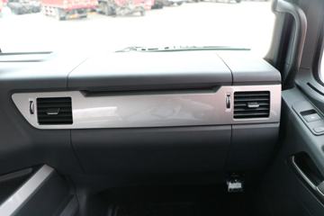 һ����� J7�ؿ� �ļ��� 550���� 6X4 ǣ����(��������)(CA4250P77K25T1E5)ͼƬ